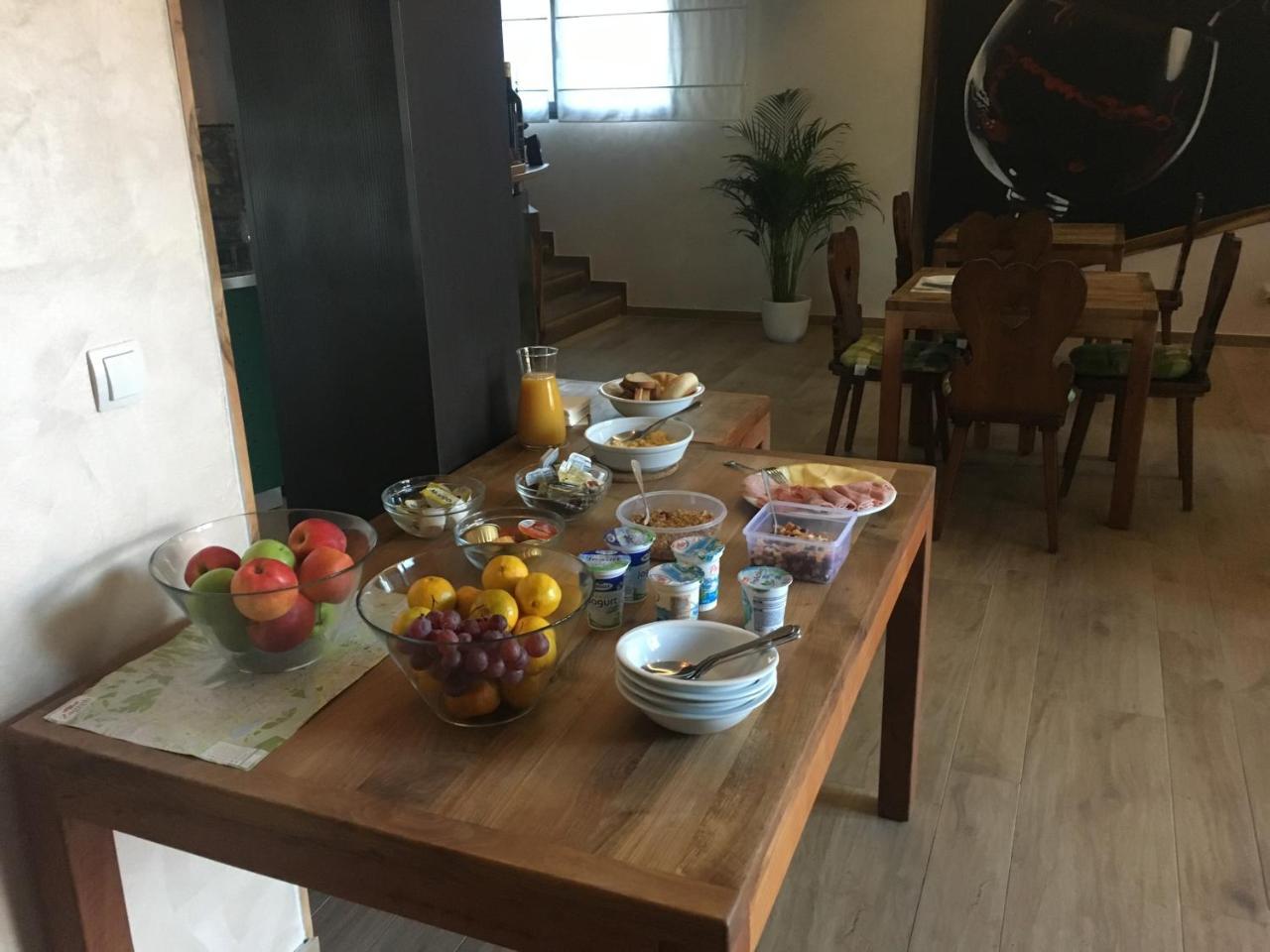 Guesthouse Noce Загреб Экстерьер фото